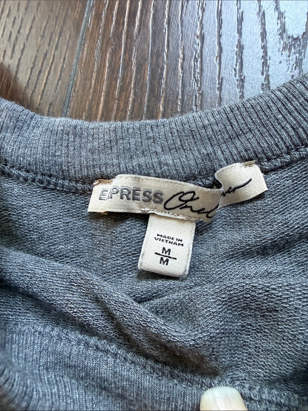 Express Cold-Shoulder Ruffle Long-Sleeve Top - Gray - Picture 2 of 3